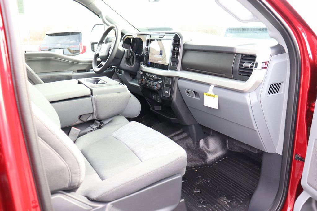 New 2026 Ford F350 XLT w/ XLT Premium Package image 28