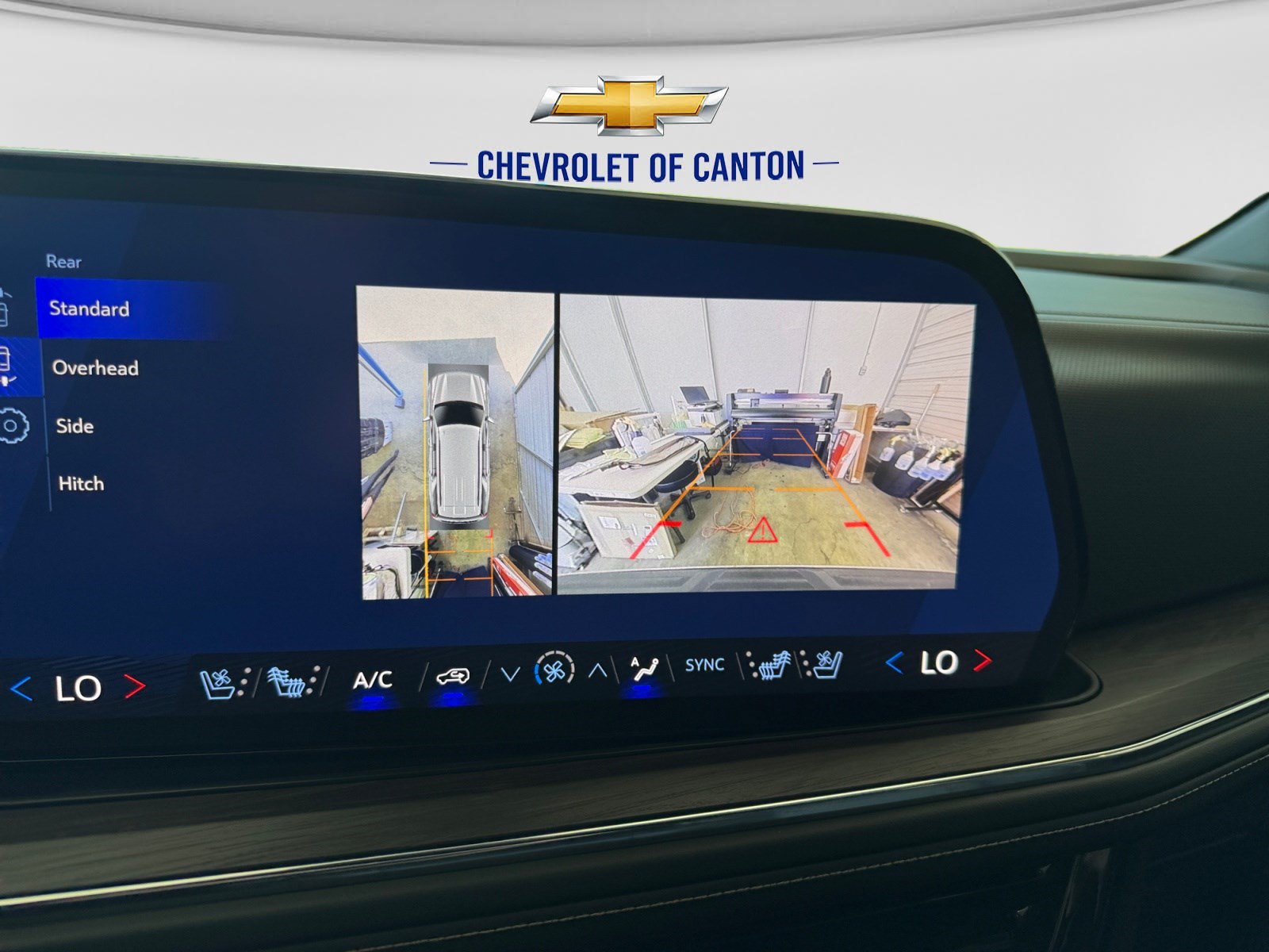Used 2025 Chevrolet Tahoe Premier AWD/4WD image 29
