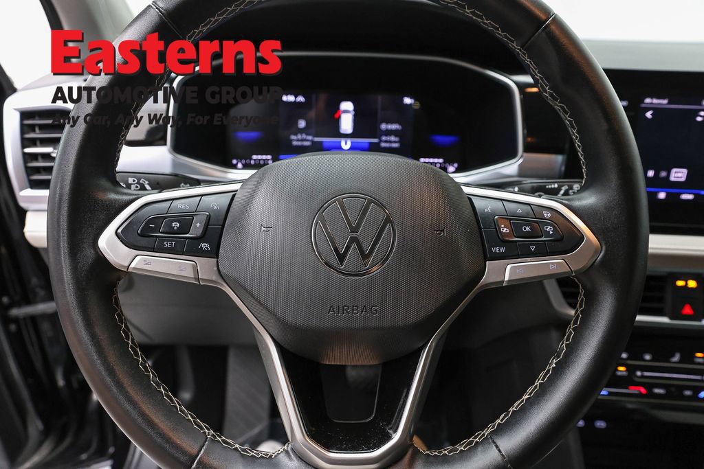 Used 2025 Volkswagen Taos SE AWD/4WD image 10