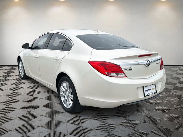 Used 2013 Buick Regal Leather image 7