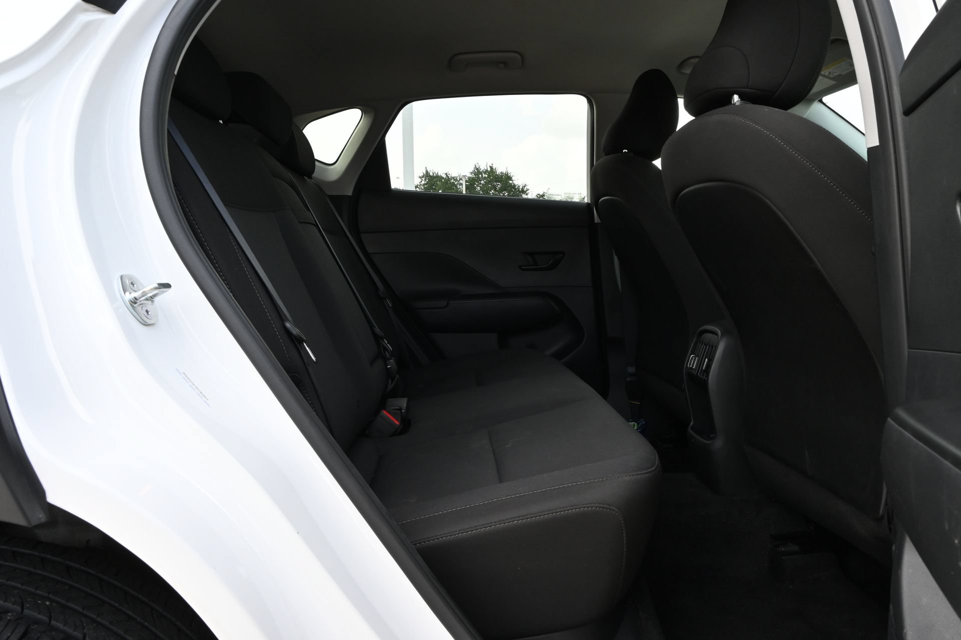 Used 2025 Hyundai Kona SEL AWD/4WD image 22