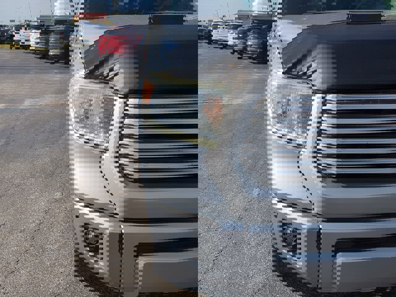 Used 2014 Toyota Tundra Platinum image 10