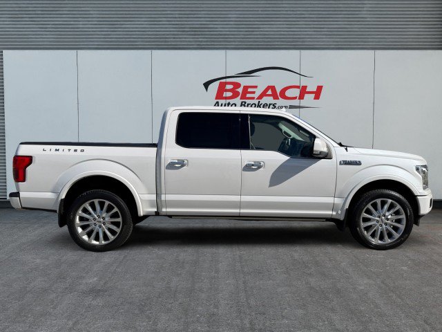 Used 2019 Ford F150 Limited w/ Trailer Tow Package AWD/4WD image 11