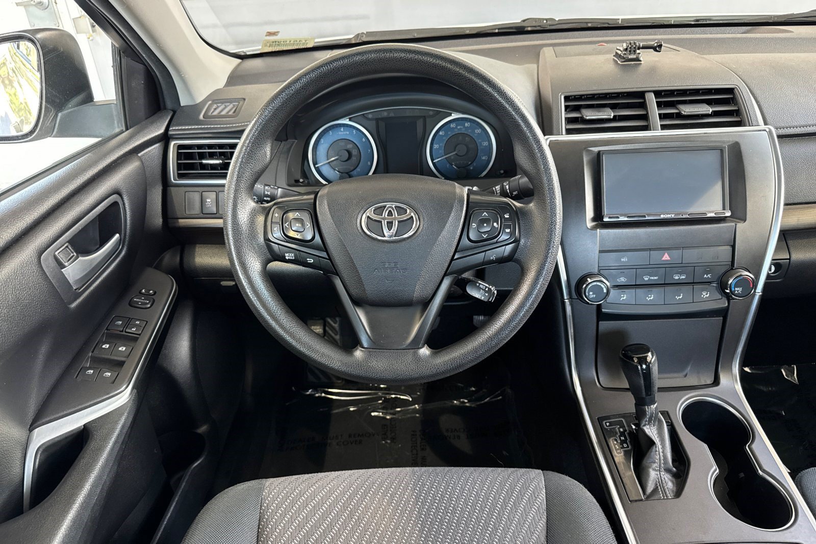 Used 2016 Toyota Camry LE FWD image 18