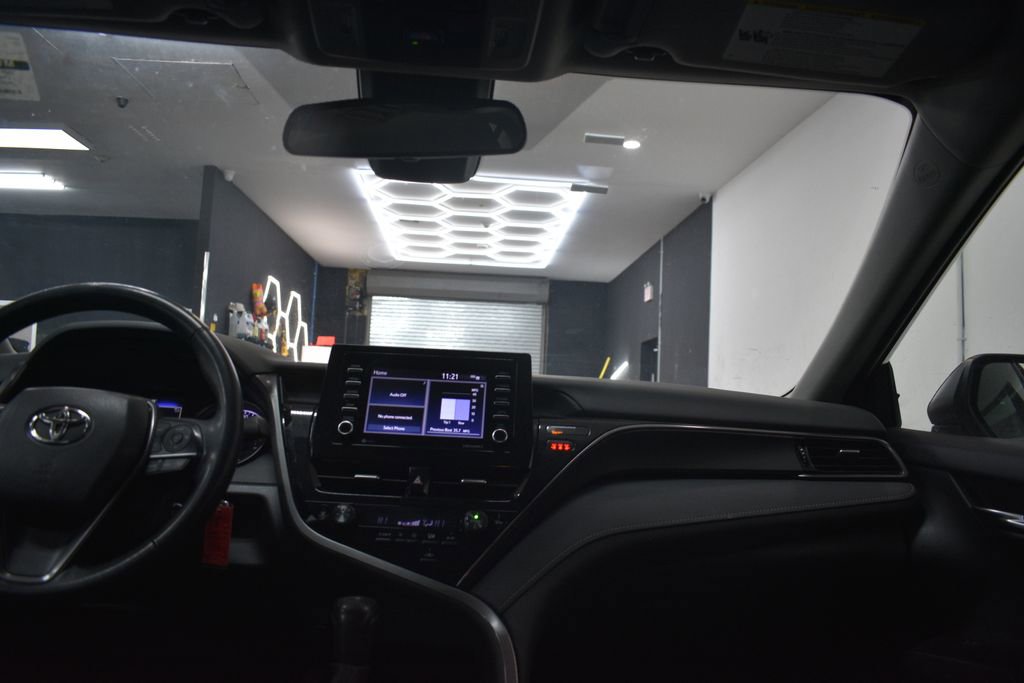 Used 2024 Toyota Camry SE image 28