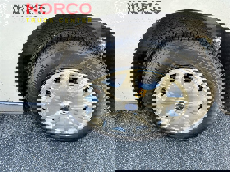 Used 2015 Ford Transit Connect XL image 16