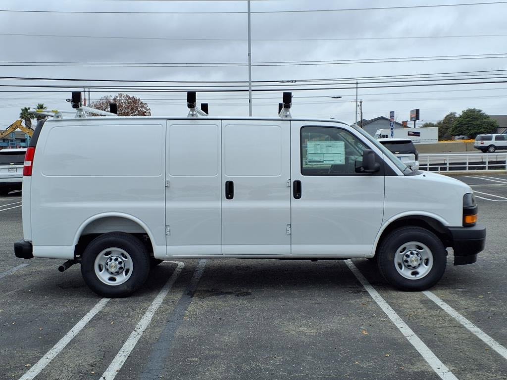 New 2025 Chevrolet Express 2500 Work Van w/ Driver Convenience Package image 3