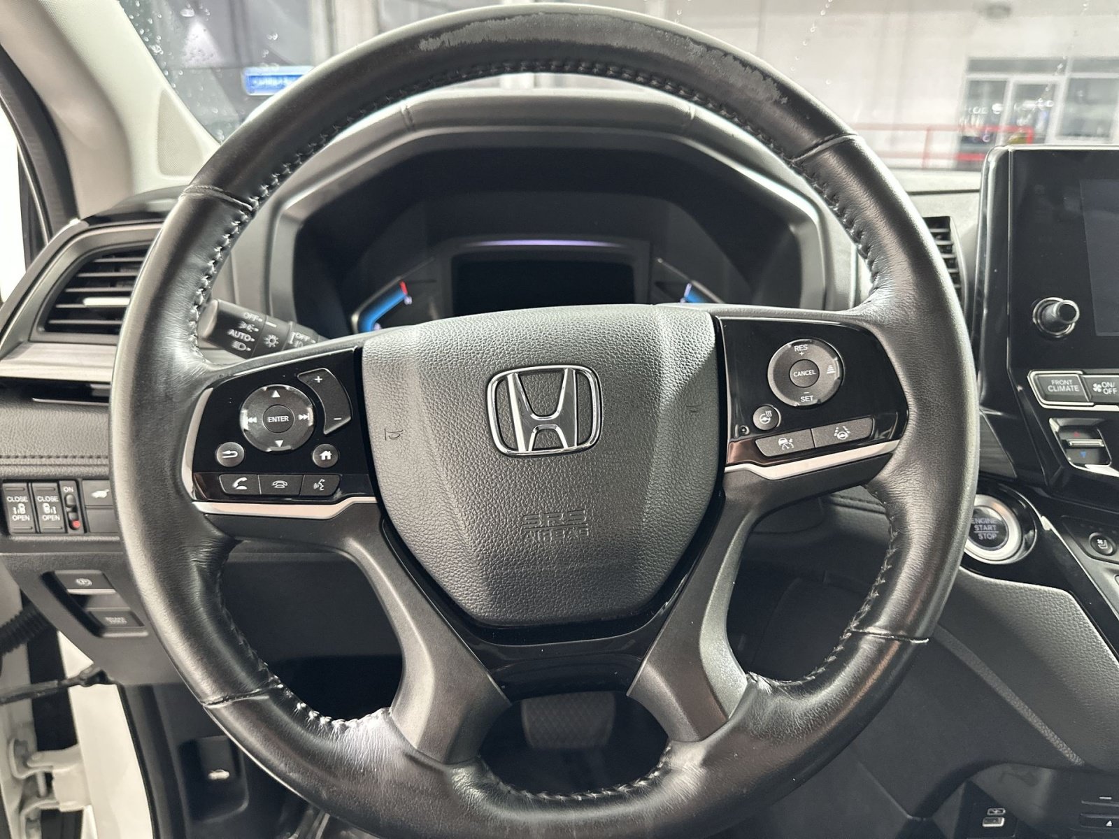 Used 2024 Honda Odyssey Elite image 16