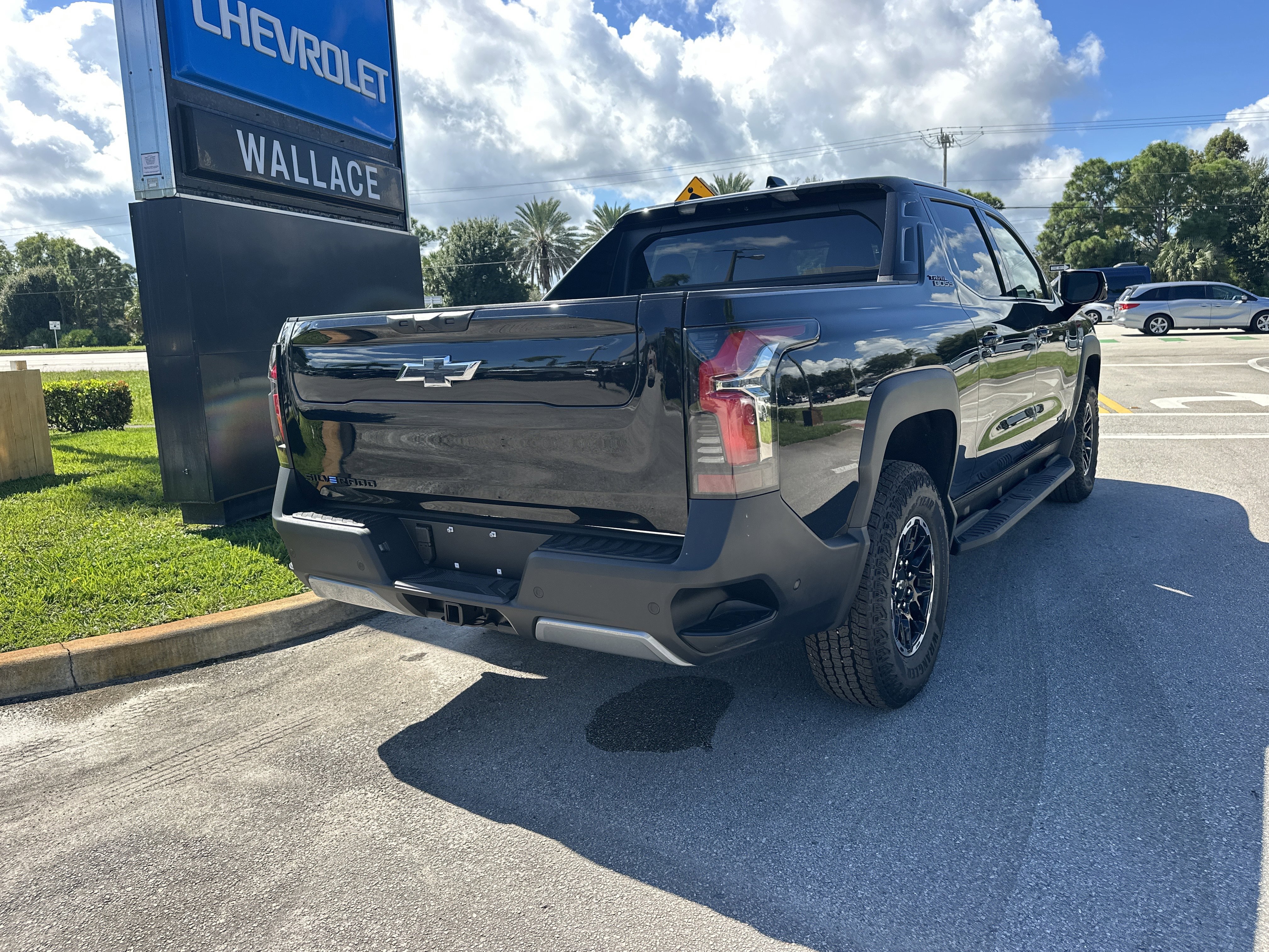New 2026 Chevrolet Silverado EV Trail Boss w/ Premium Package image 5
