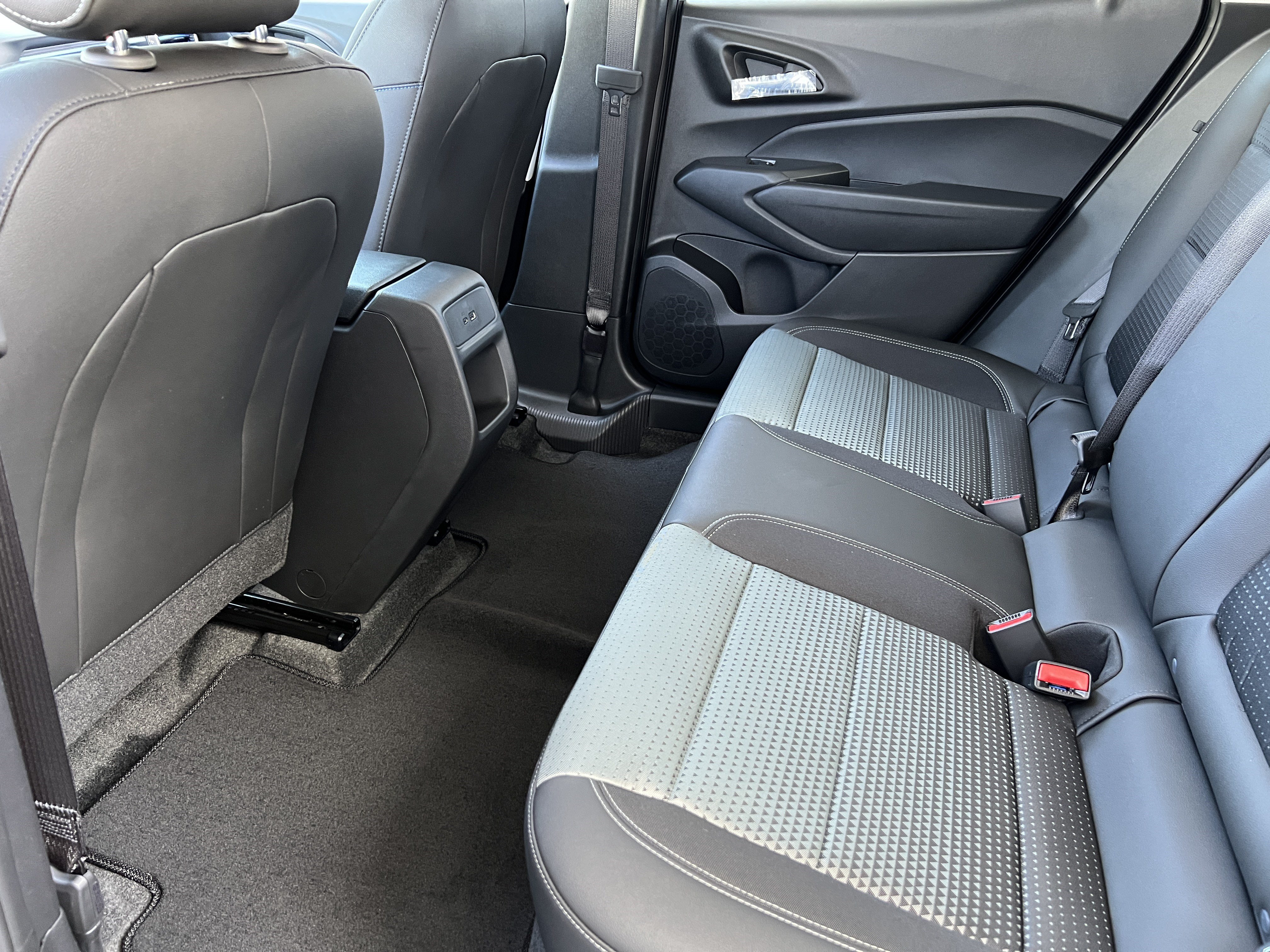 New 2026 Chevrolet Trax LT w/ Driver Confidence Package FWD image 15