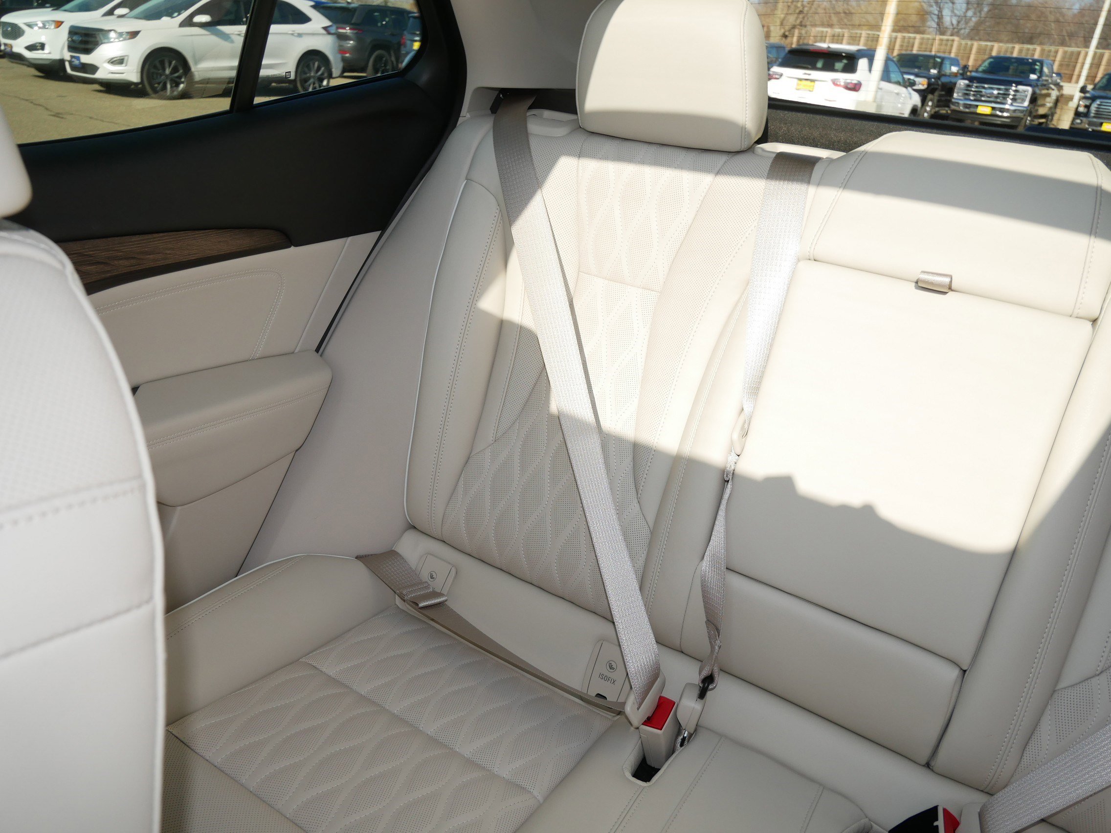 Used 2022 Buick Envision Avenir w/ Technology Package II AWD/4WD image 12