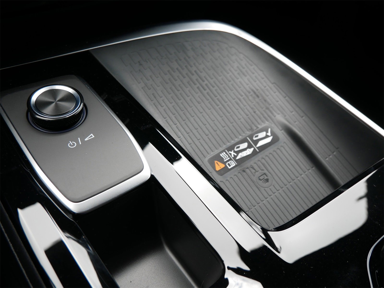 New 2026 Buick Enclave Sport Touring w/ Power Package image 11