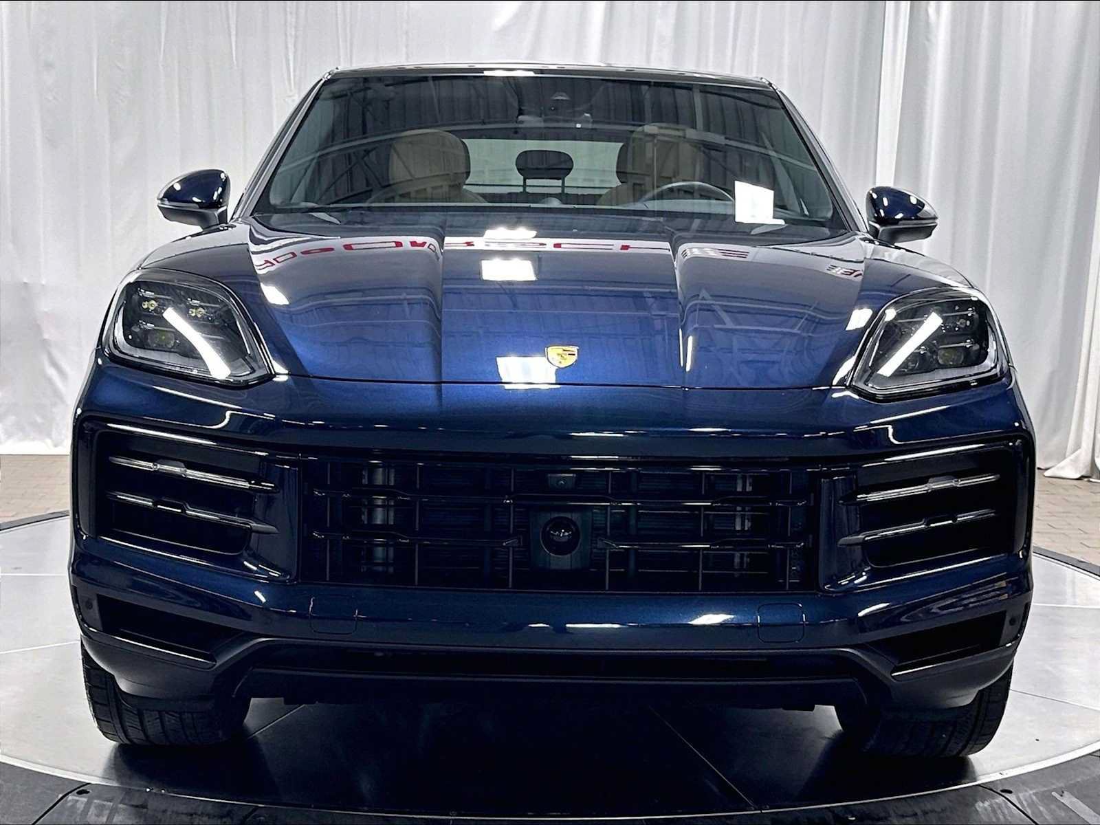 Used 2026 Porsche Cayenne Coupe AWD/4WD image 12