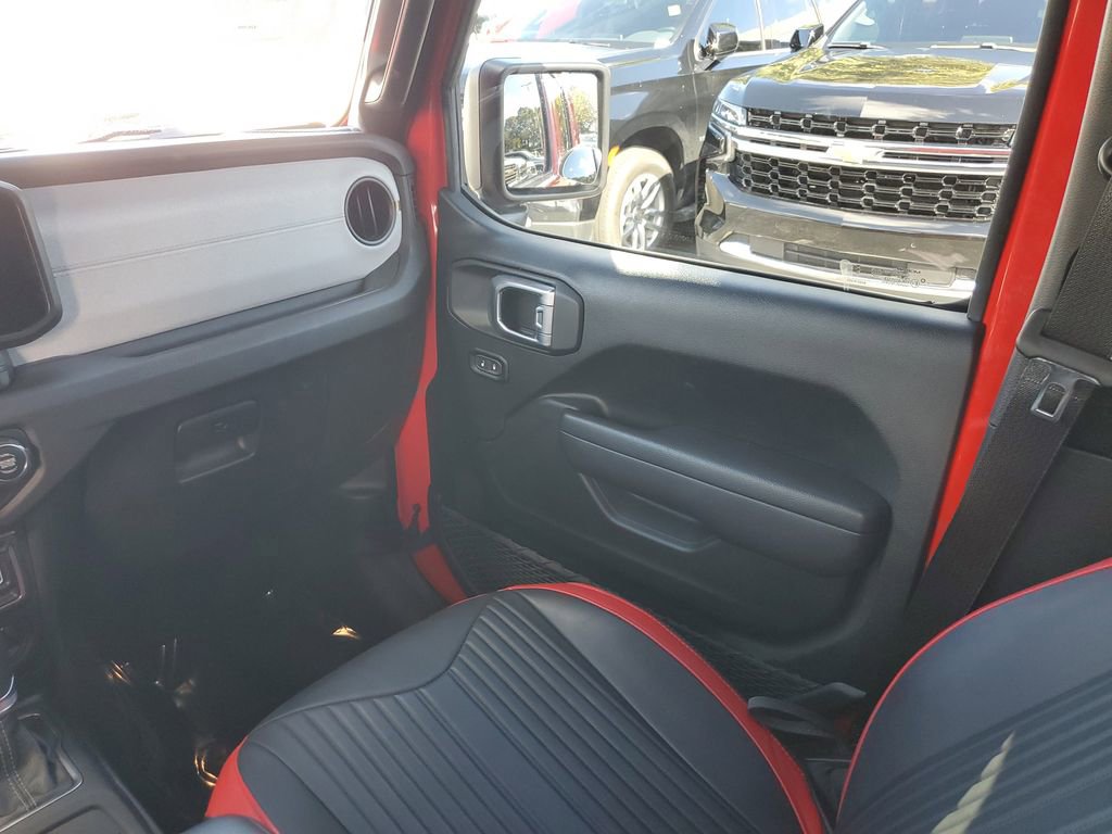 Used 2024 Jeep Wrangler Unlimited w/ LED Headlamp & Fog Lamp Group image 14