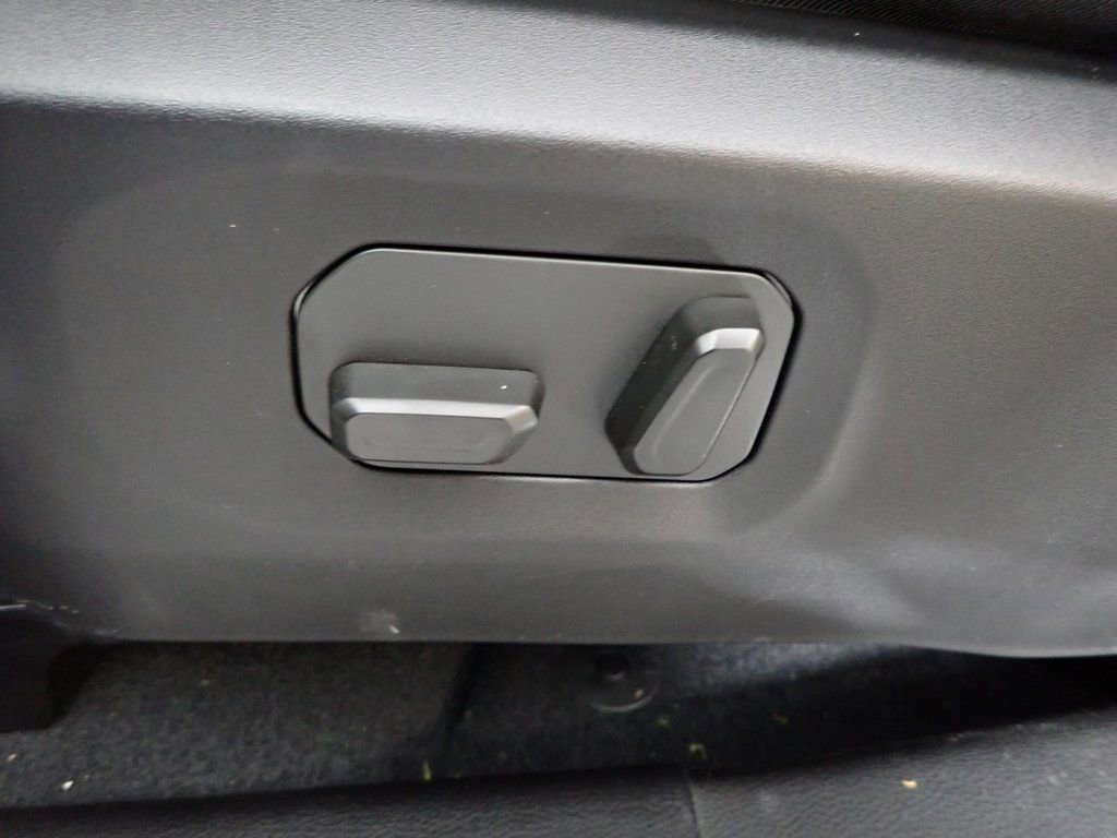 New 2024 Jeep Wrangler Unlimited Sahara w/ Technology Group image 14