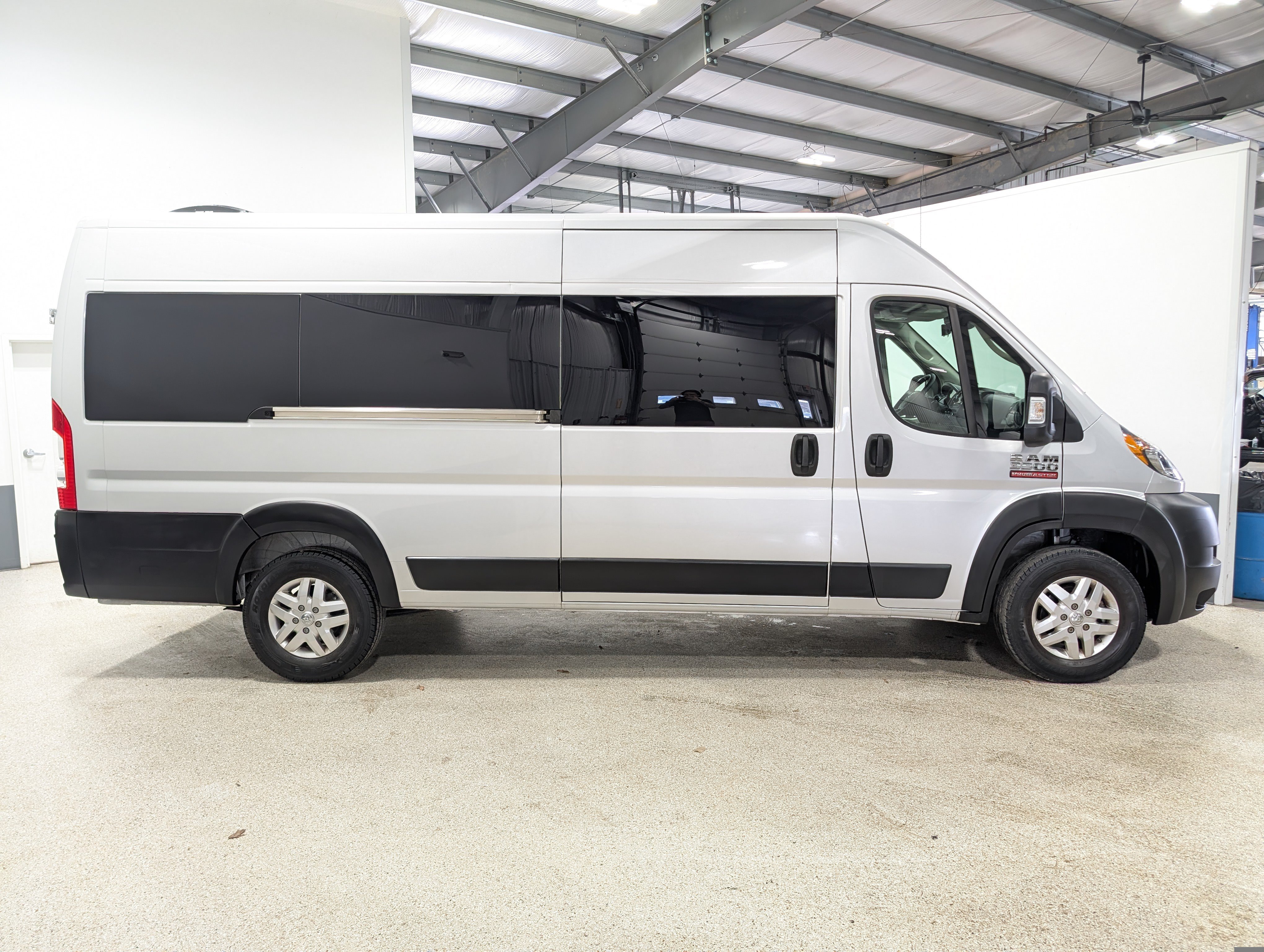 Used 2021 RAM ProMaster 3500 w/ RV Ready Prep Package FWD image 2