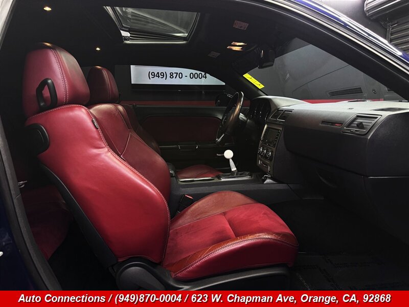 Used 2014 Dodge Challenger SRT8 RWD image 7