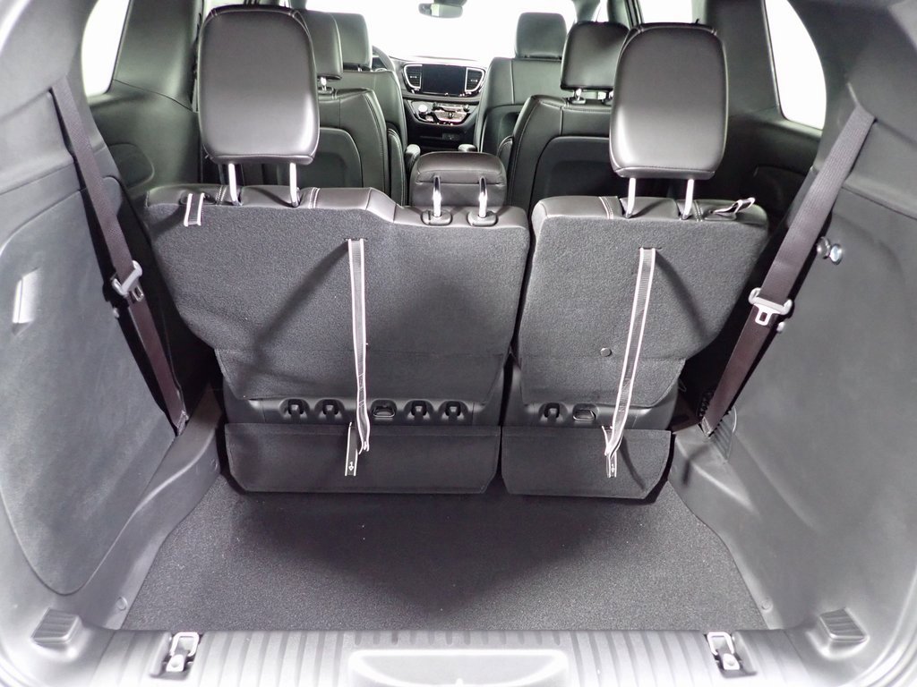 New 2026 Chrysler Pacifica Select image 13