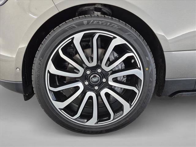 Used 2018 Land Rover Range Rover HSE AWD/4WD image 28