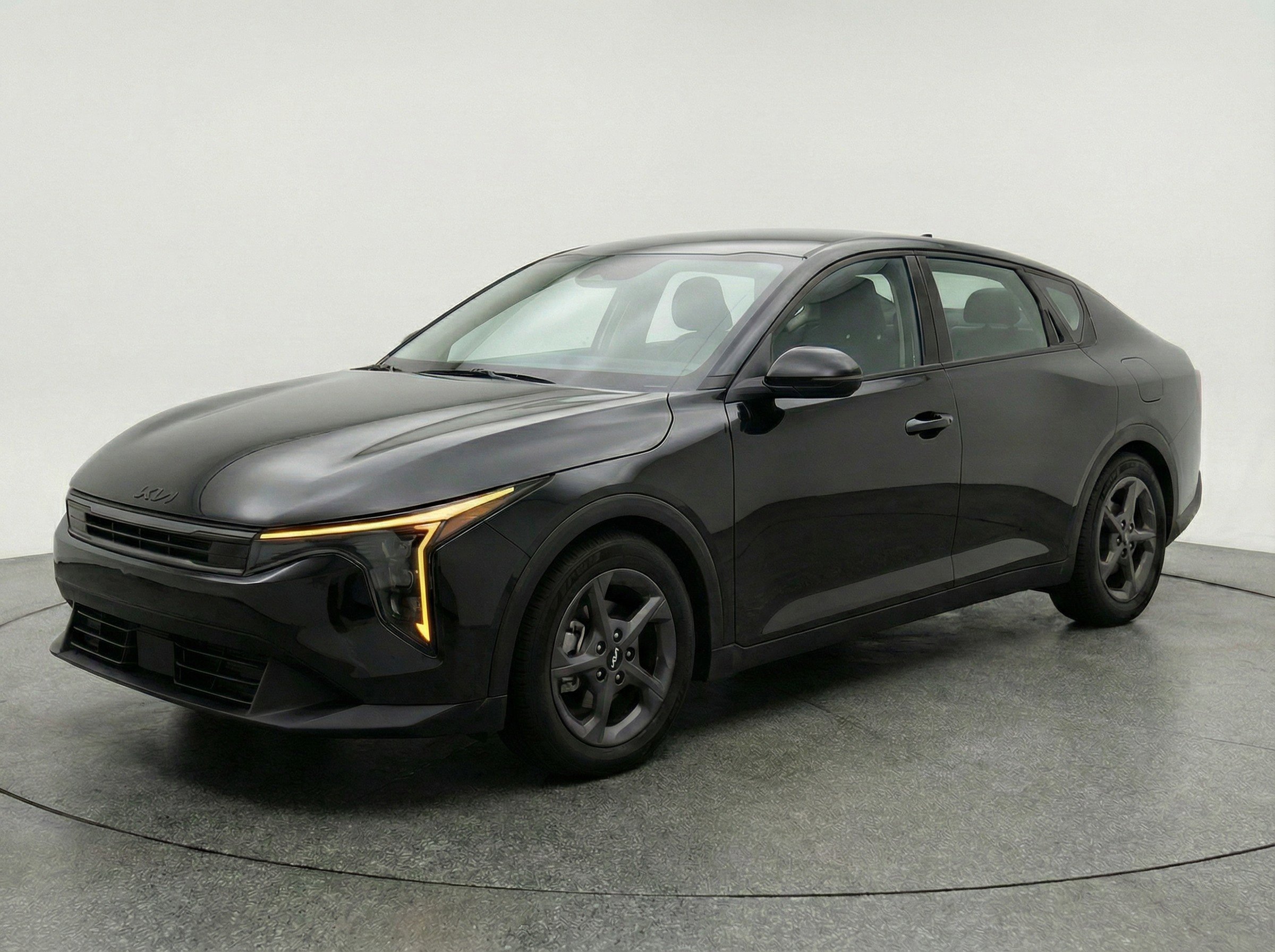 Used 2025 Kia K4 FWD image 3