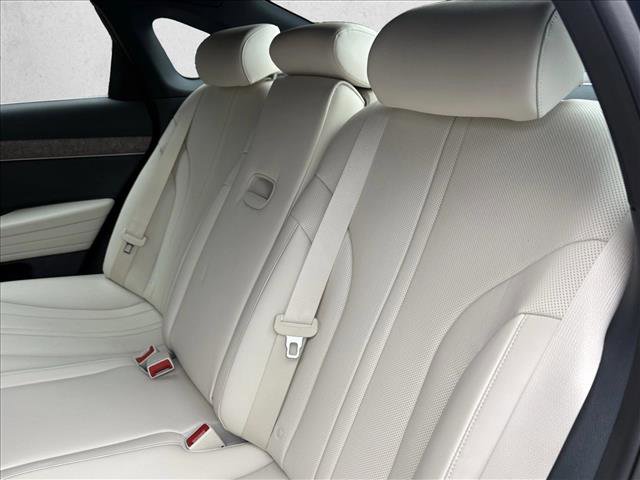 Used 2024 Genesis G80 image 18