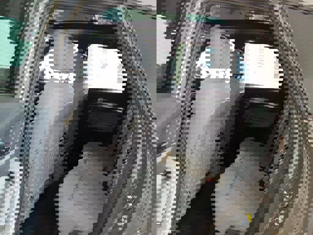 Used 2025 Audi Q5 2.0T Premium image 17