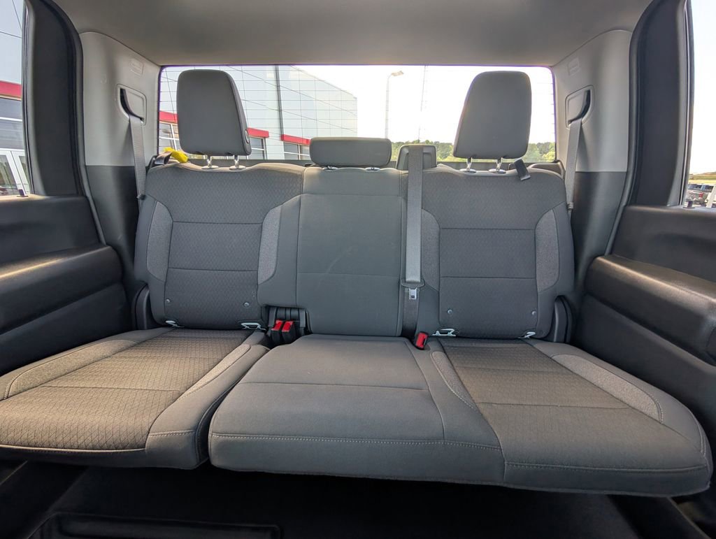 Used 2025 Chevrolet Silverado 2500 Custom w/ Custom Value Package image 24