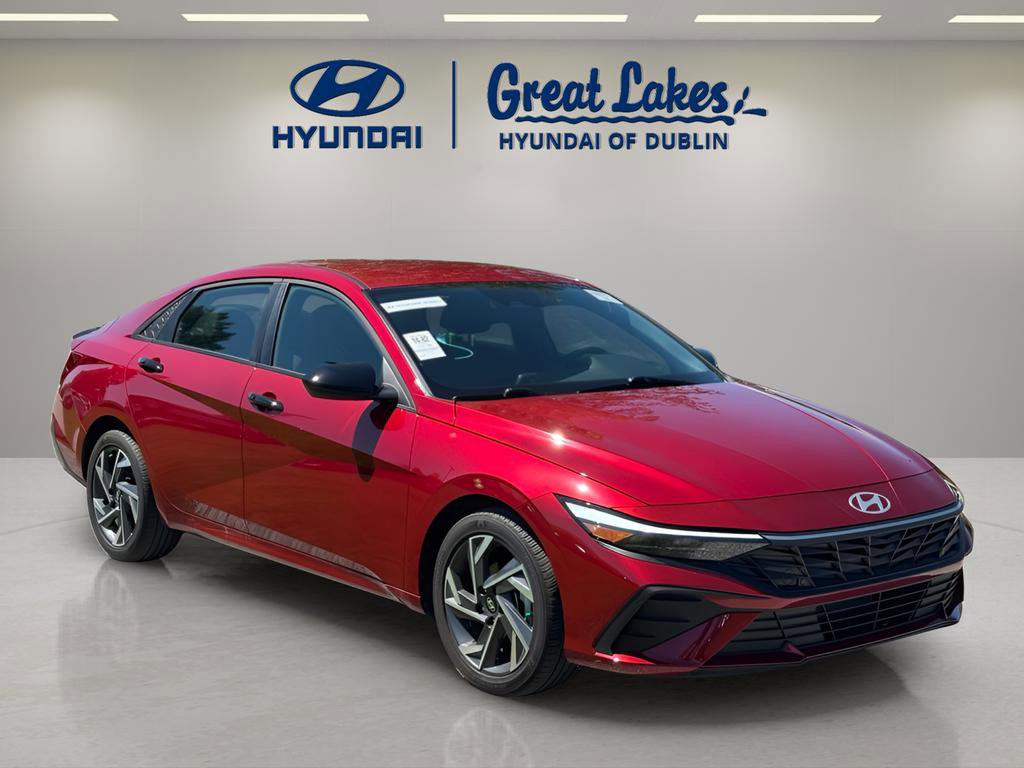 Used 2025 Hyundai Elantra Sport FWD image 7