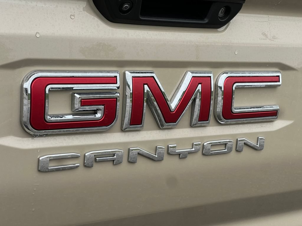 Used 2023 GMC Canyon AT4 AWD/4WD image 47