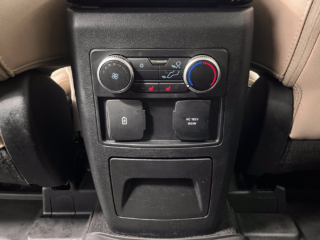 Used 2022 Ford Explorer Limited w/ Equipment Group 301A AWD/4WD image 38