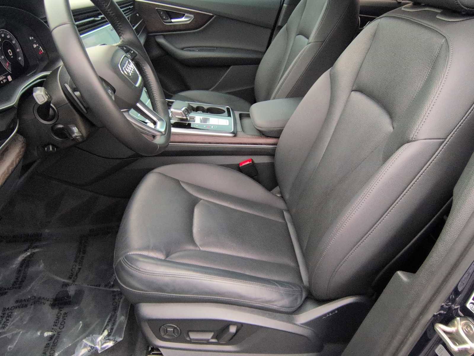 Used 2020 Audi Q7 3.0T Prestige w/ Prestige Package image 16