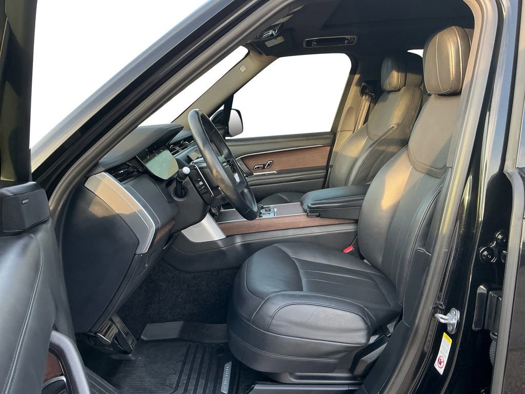 Used 2023 Land Rover Range Rover Long Wheelbase SE image 14