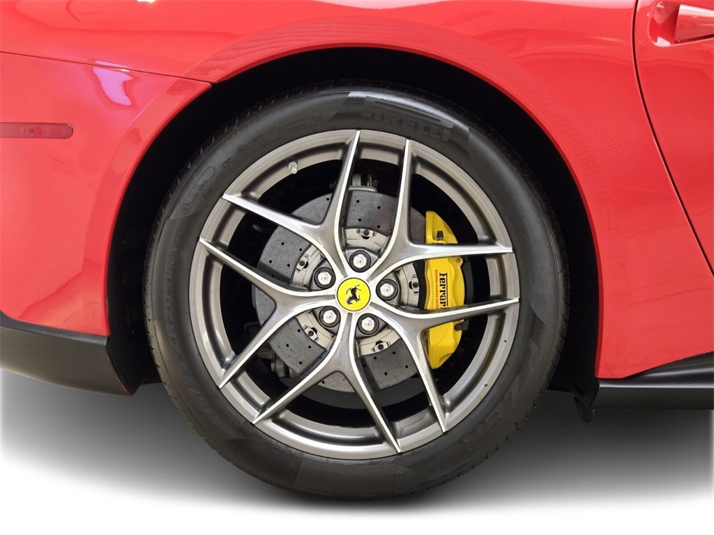 Used 2016 Ferrari F12 Berlinetta image 8