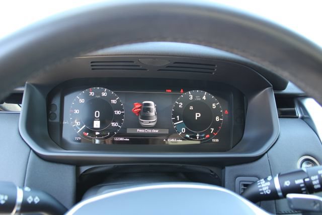 Used 2024 Land Rover Discovery S AWD/4WD image 24