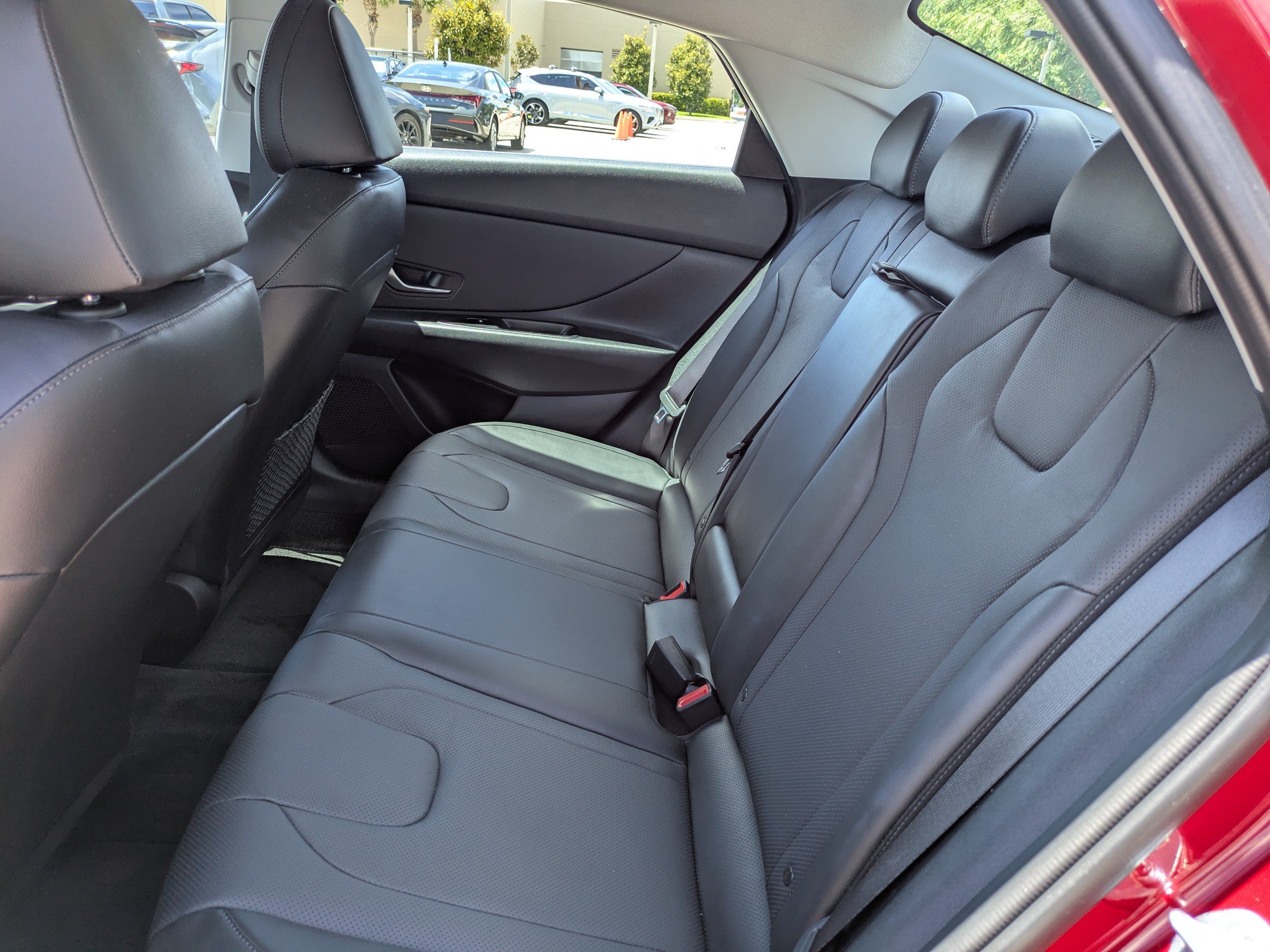 Certified 2023 Hyundai Elantra Limited w/ Cargo Package FWD image 12