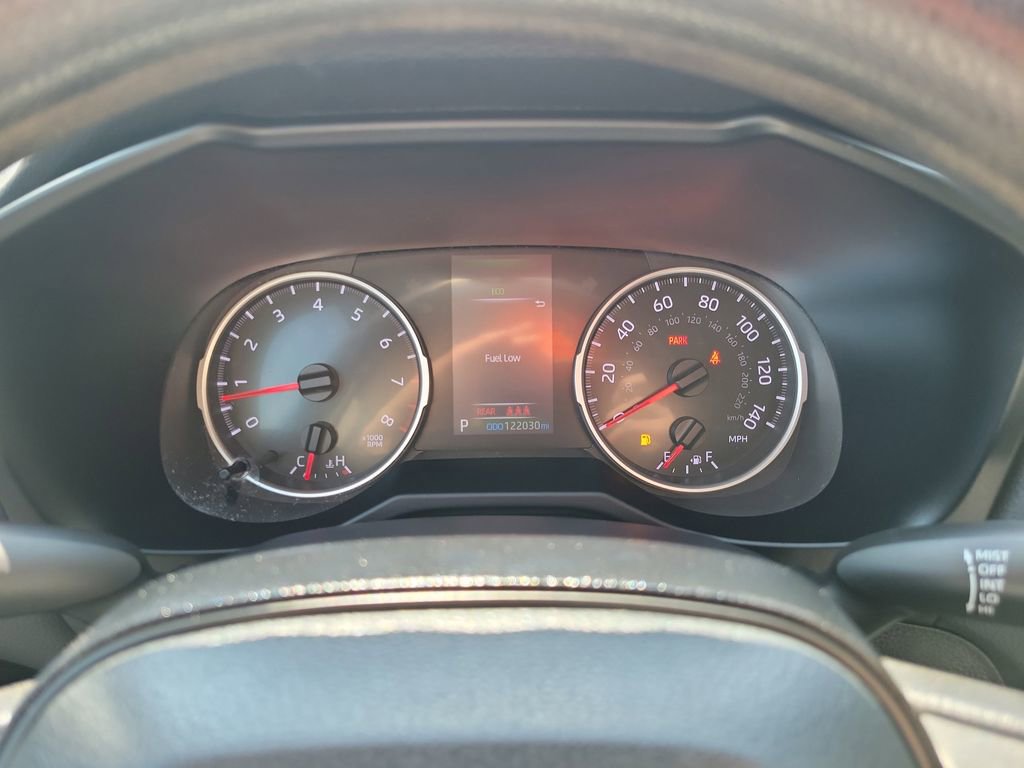 Used 2021 Toyota RAV4 LE image 13