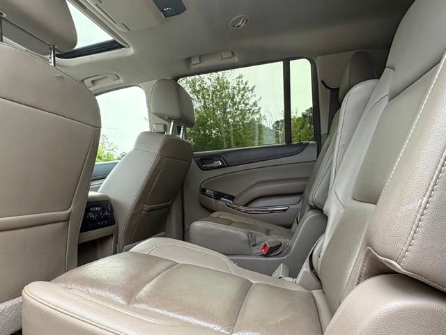 Used 2017 GMC Yukon XL SLT w/ Open Road Package AWD/4WD image 28