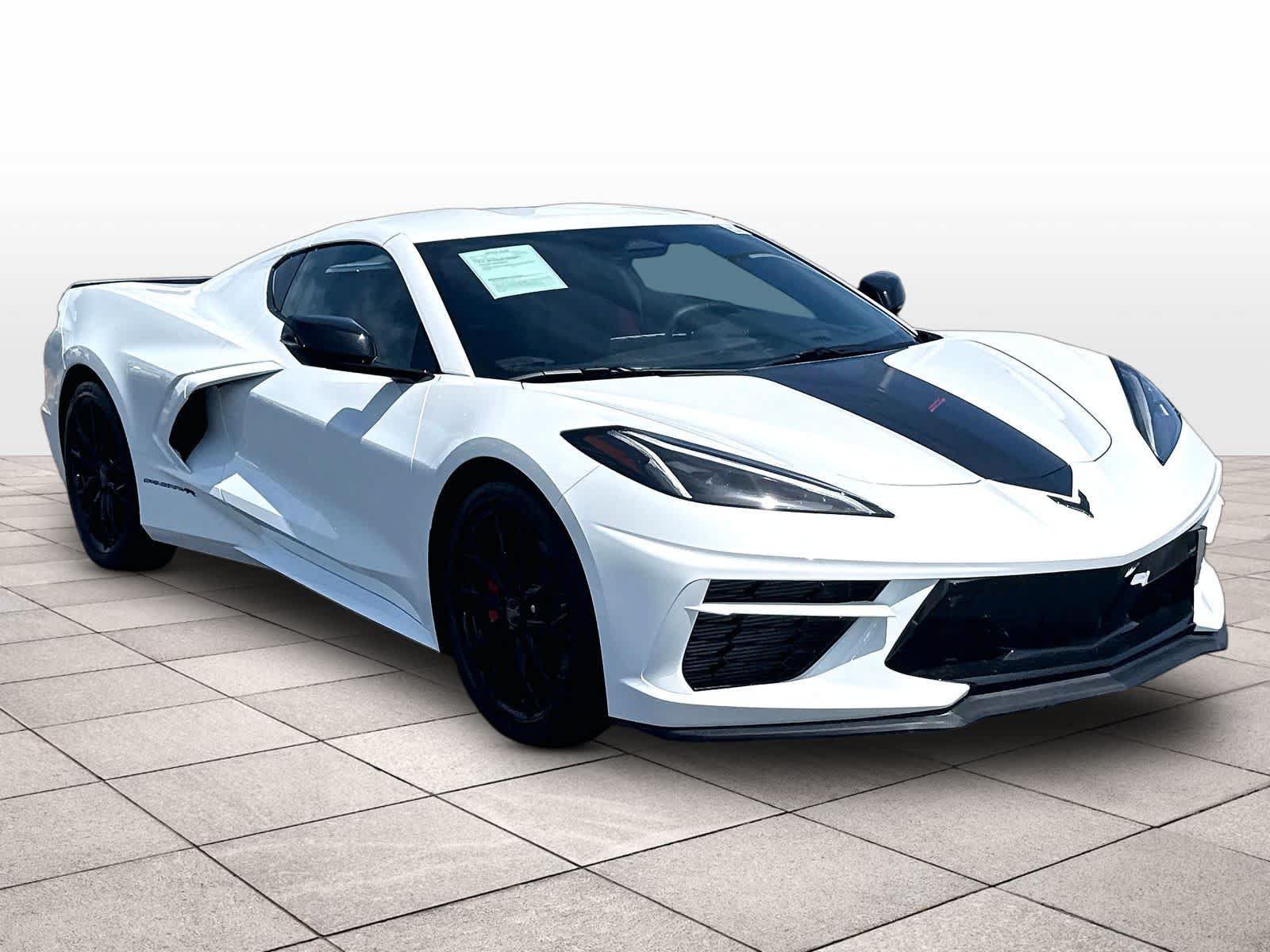 Used 2024 Chevrolet Corvette Stingray Preferred Cpe RWD image 3