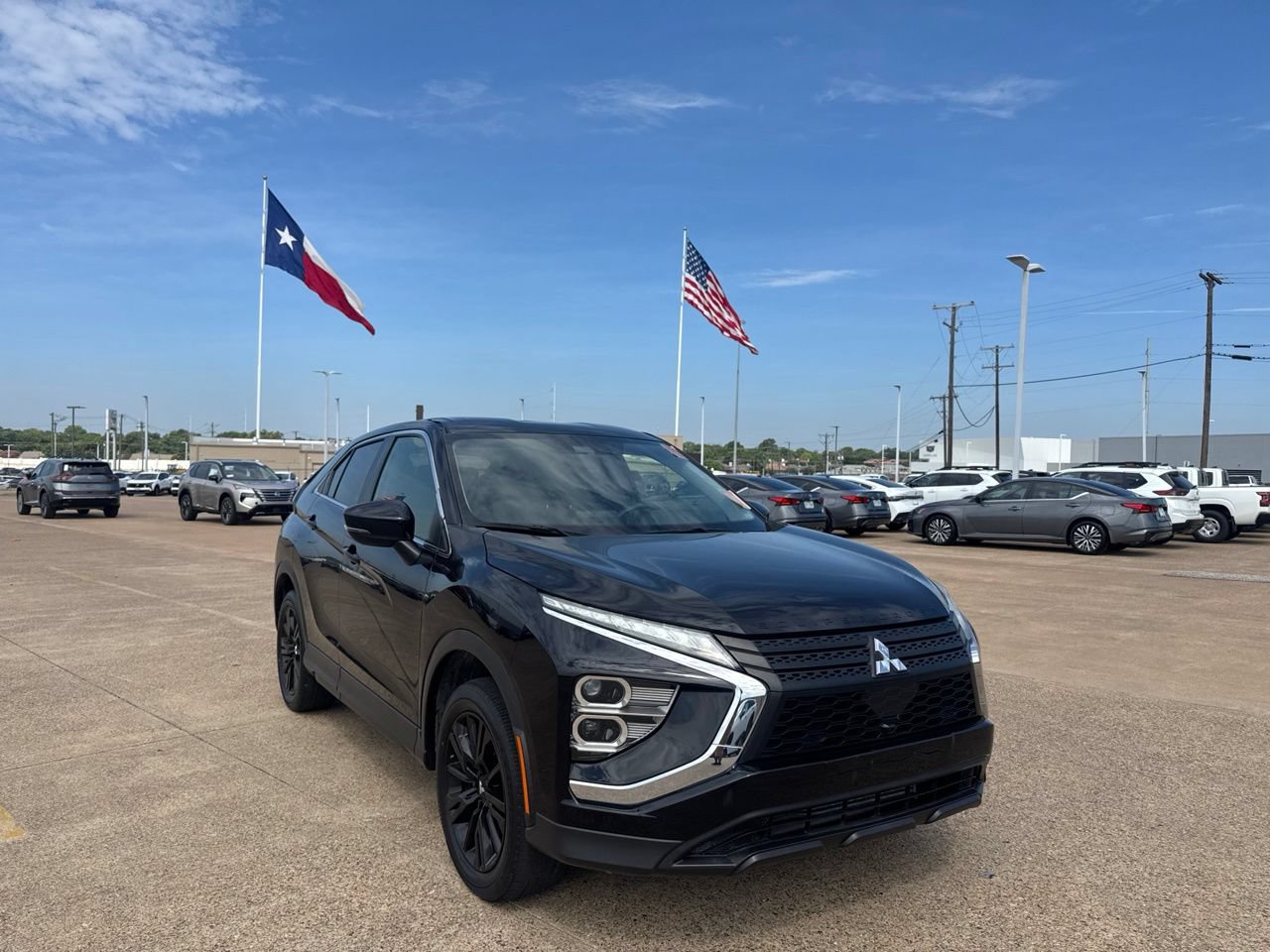 Used 2023 Mitsubishi Eclipse Cross LE AWD/4WD image 1
