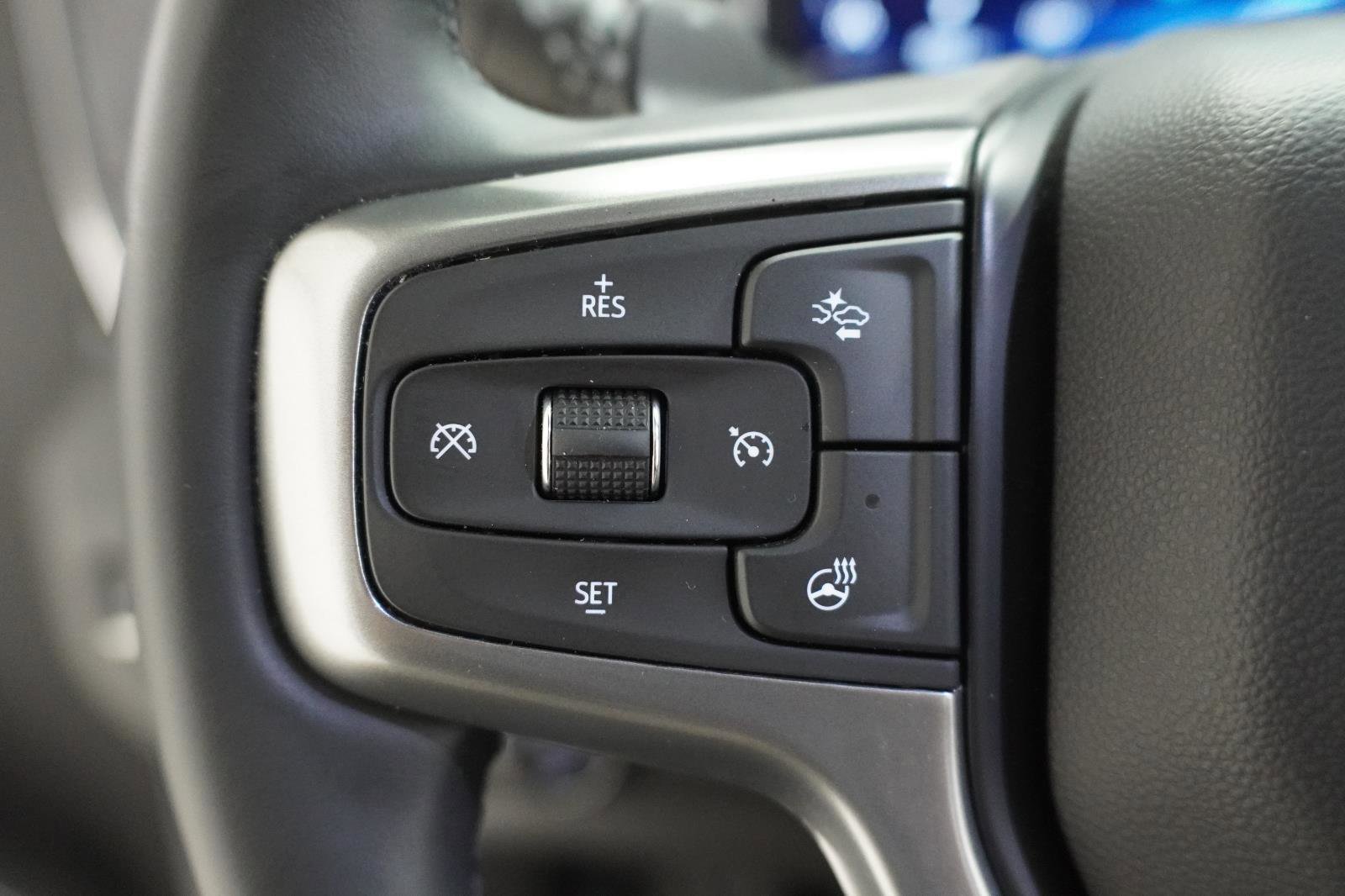 Used 2025 Chevrolet Silverado 1500 LT Trail Boss w/ Convenience Package II AWD/4WD image 18