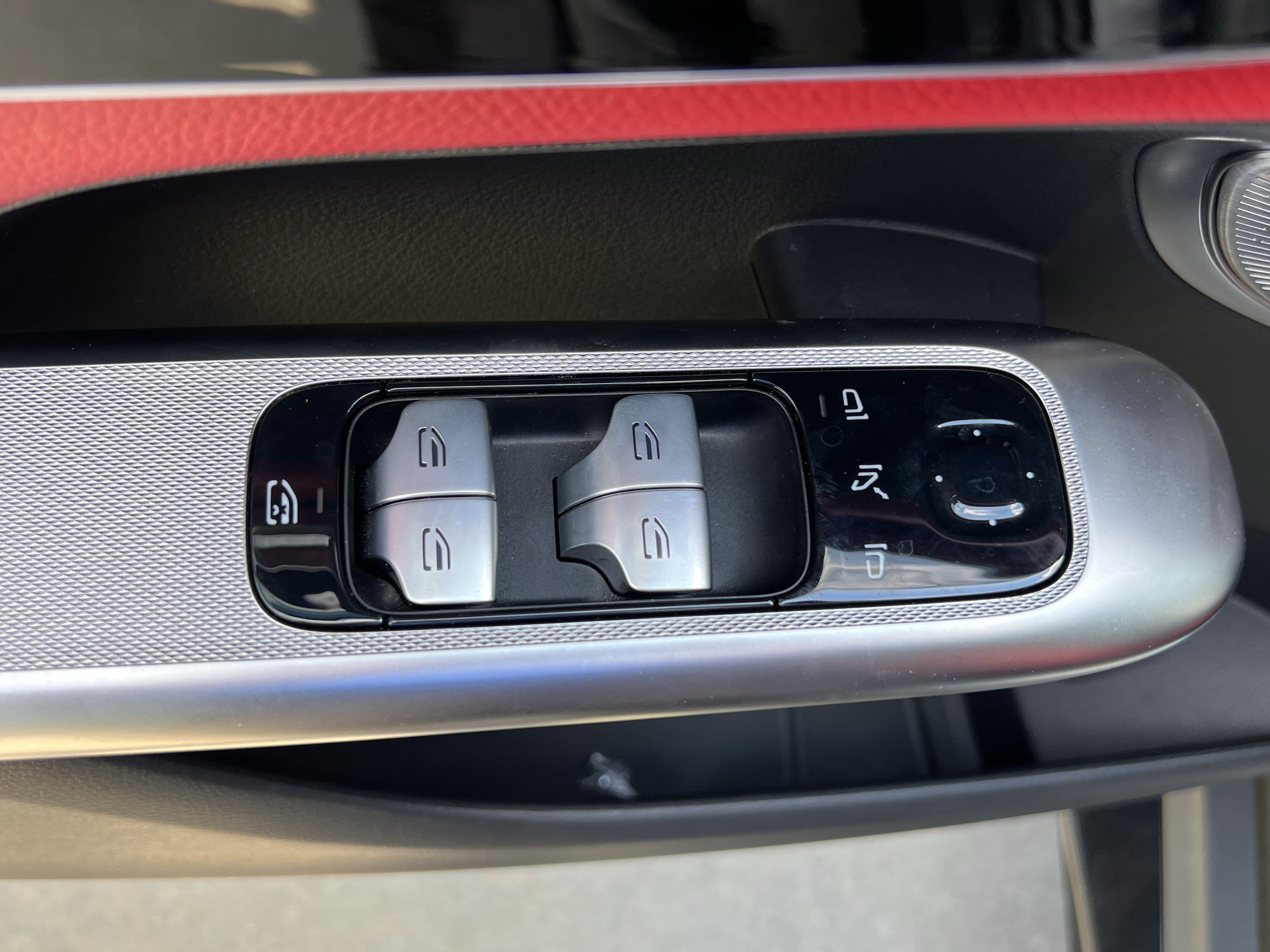 Certified 2024 Mercedes-Benz GLC 43 AMG 4MATIC image 15