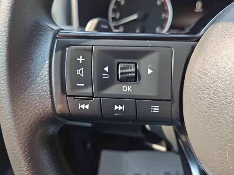 Used 2021 Nissan Rogue SV AWD/4WD image 29