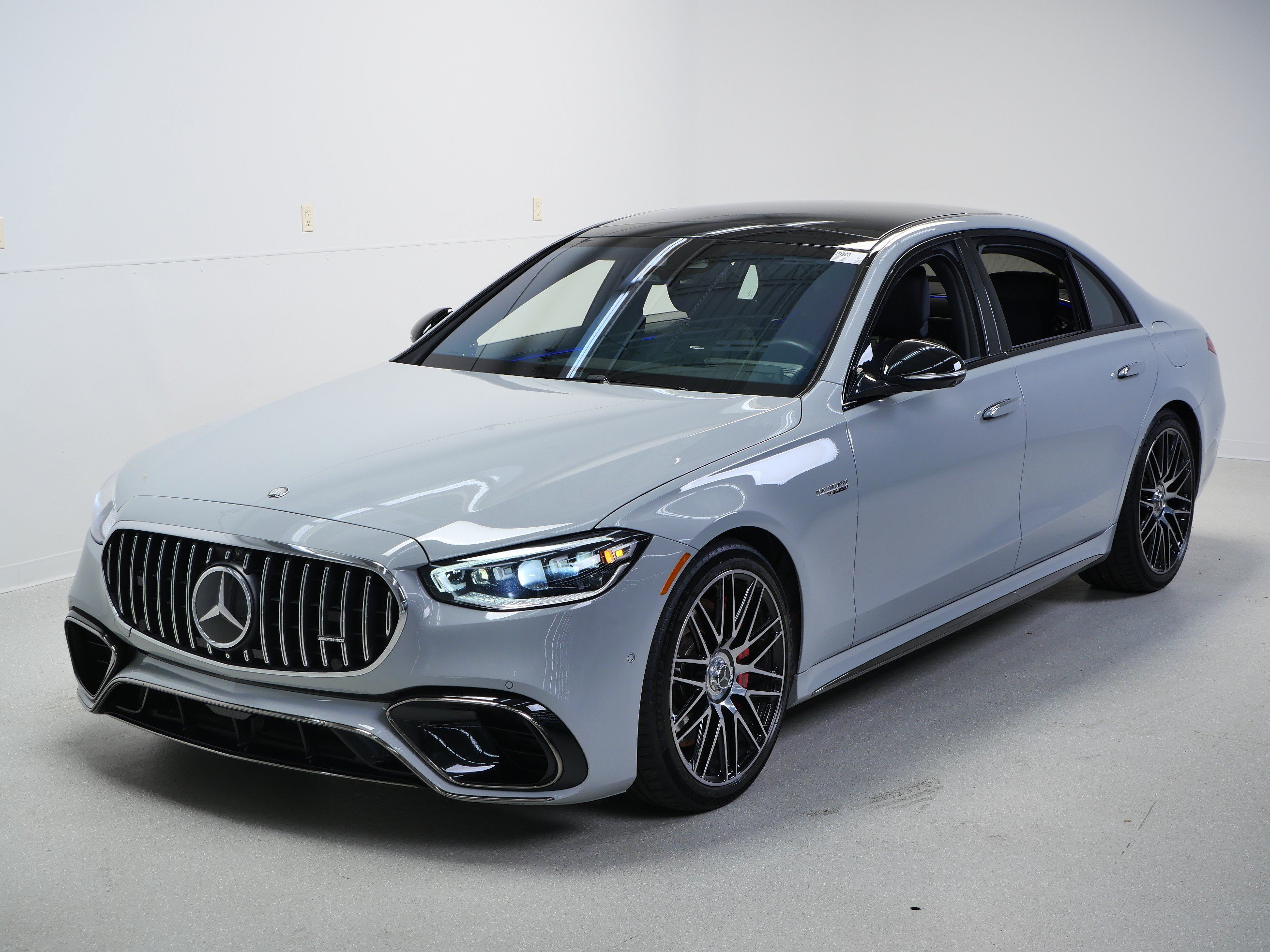 Used 2024 Mercedes-Benz S 63 AMG S image 14