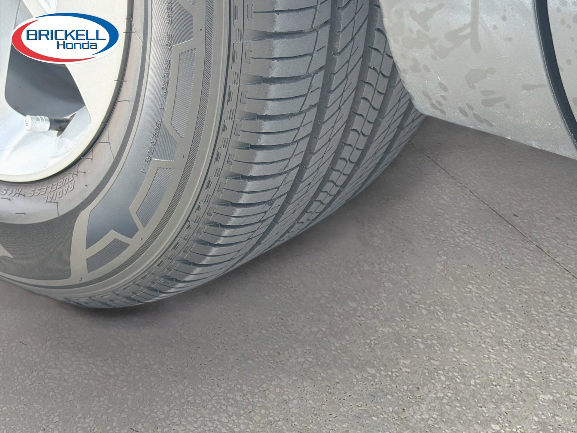 Used 2023 Honda Pilot LX image 43