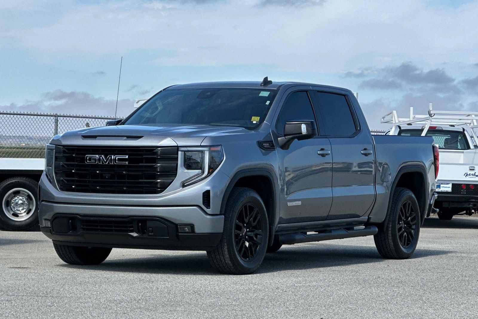 Used 2023 GMC Sierra 1500 Elevation w/ Preferred Package RWD image 8