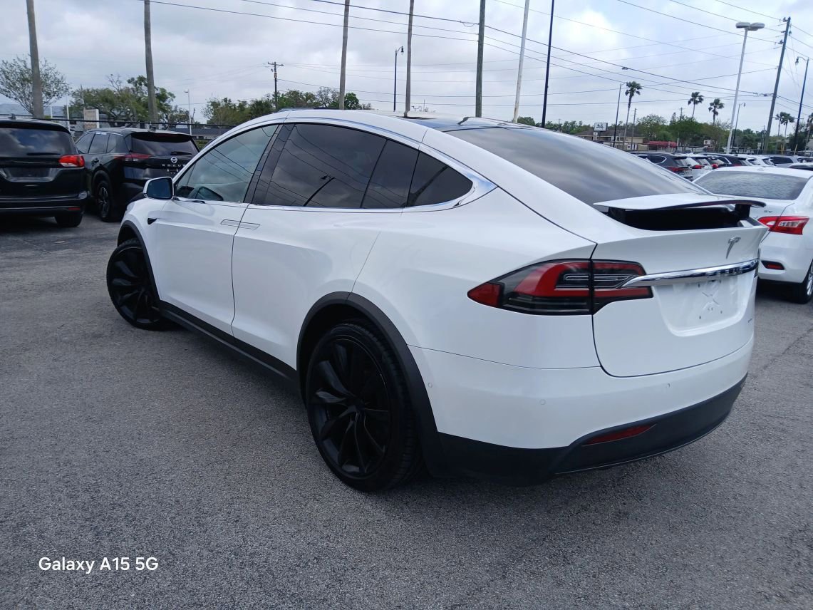 Used 2020 Tesla Model X Long Range AWD/4WD image 7