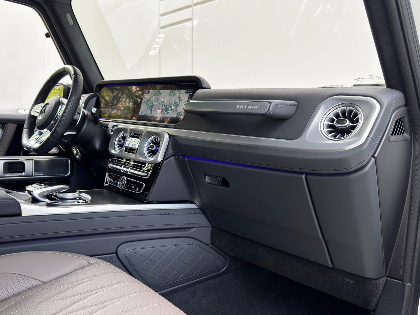 Used 2023 Mercedes-Benz G 63 AMG Squared image 16