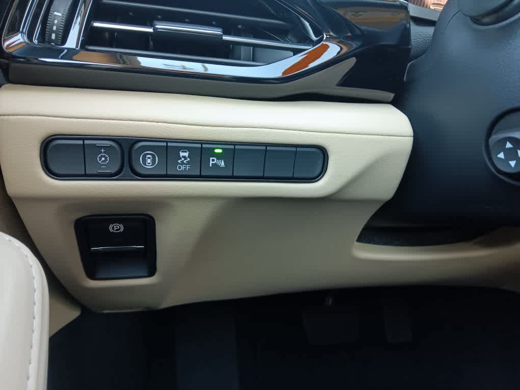 Used 2023 Acura MDX w/ Technology Package AWD/4WD image 27