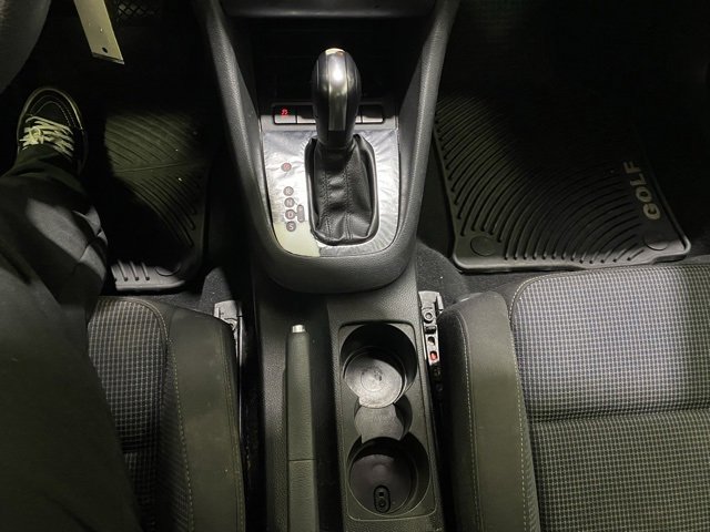 Used 2013 Volkswagen Golf 2-Door image 19