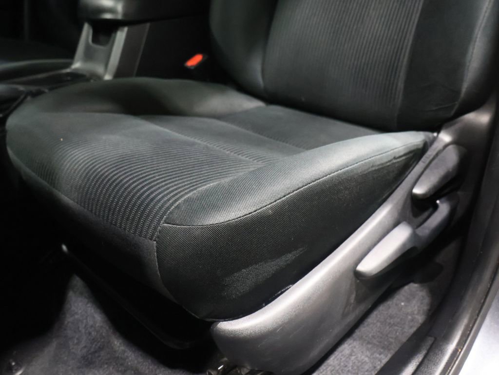 Used 2016 Toyota RAV4 LE image 11